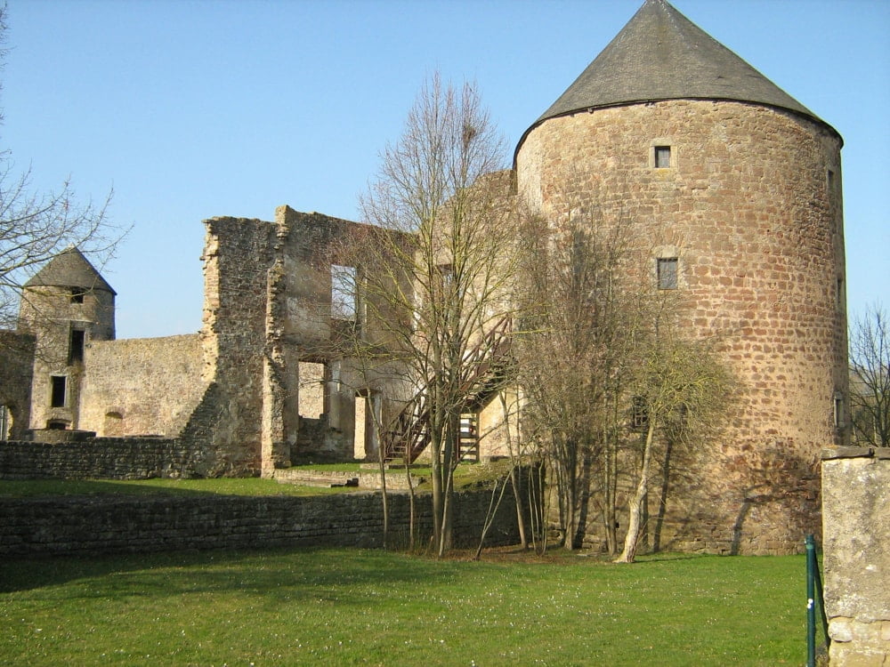 Pettingen Castle (Château de Pettingen)