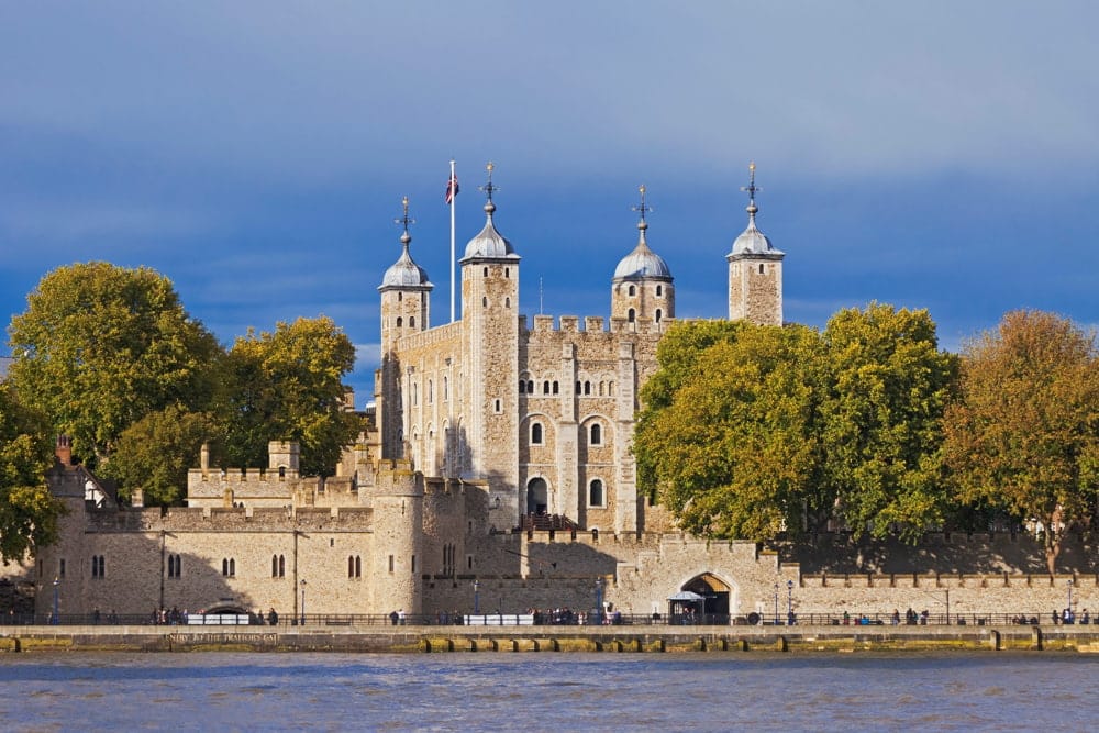 Tower of London - Beautiful things to see in London, England