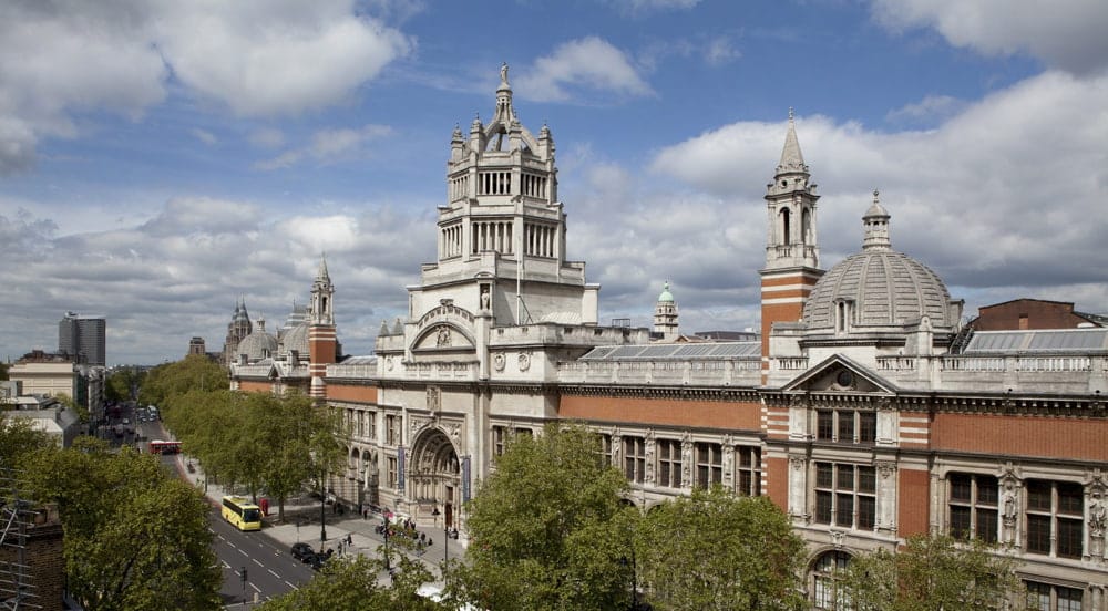 Victoria and Albert Museum - Beautiful things to see in London, England