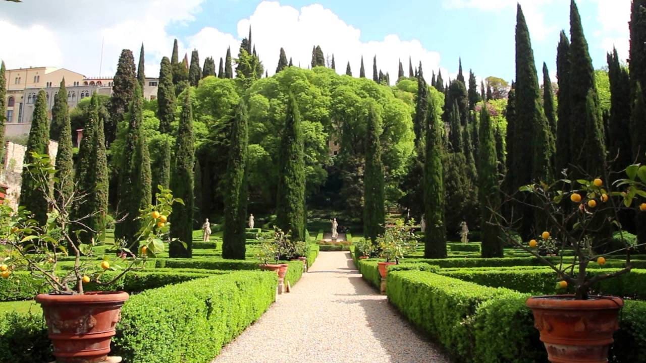 Garden and Palazzo Giusti