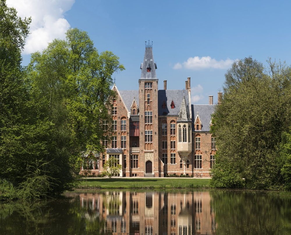 Loppem Castle - Beautiful places in Bruges Belgium