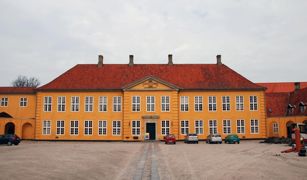 Roskilde Palace and Stændertorvet