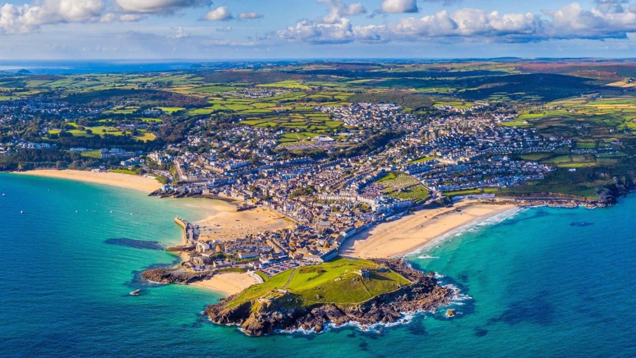 St. Ives (That's one of the best things to see in Cornwall)